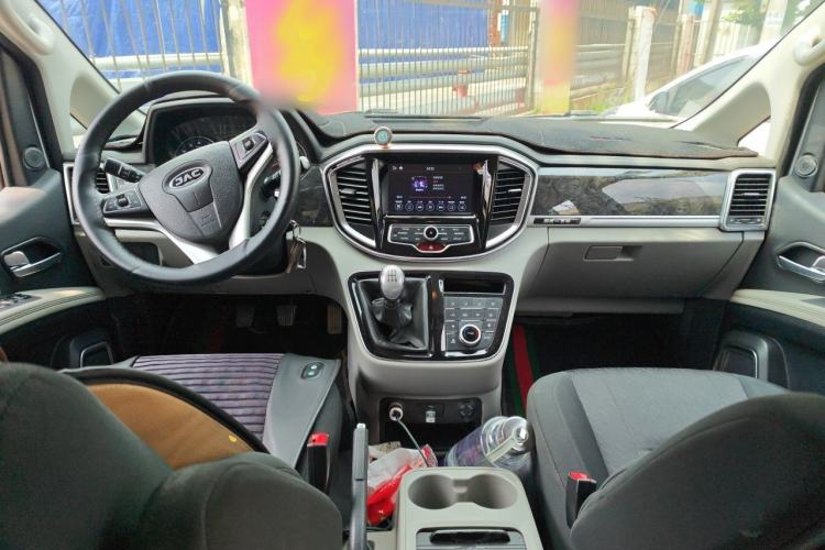 Used JAC Refine M4 2016 2.0L Manual Luxury Version Center Console