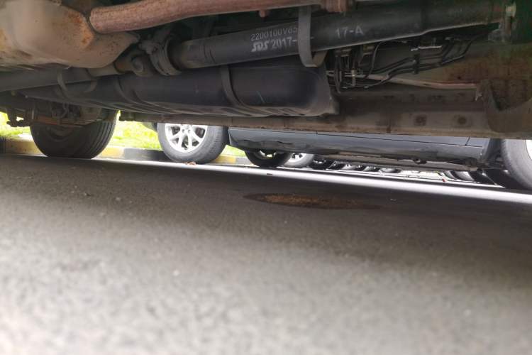 Used JAC Refine M4 2016 2.0L Manual Comfort Edition Chassis Front Right