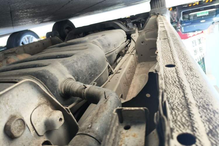 Used JAC Refine M4 2016 2.0L Manual Comfort Edition Chassis Rear Left