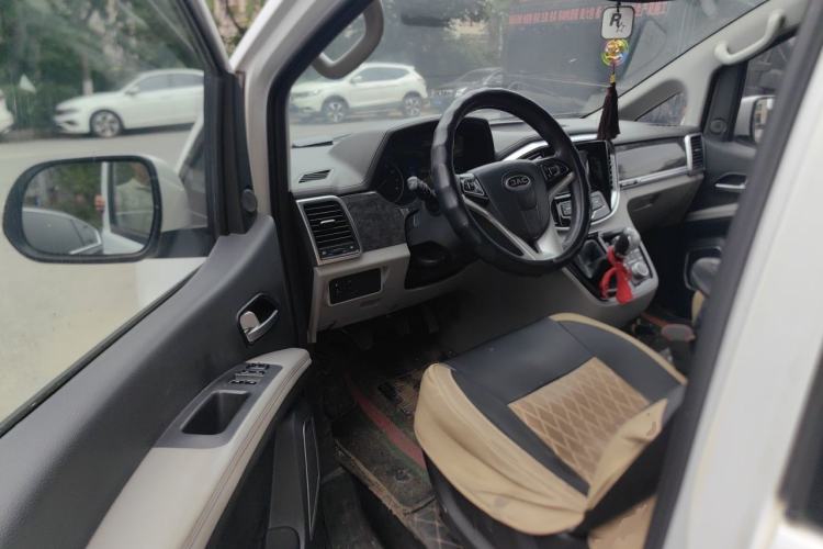 Used JAC Refine M4 2016 2.0L Manual Luxury Version Driver Seat