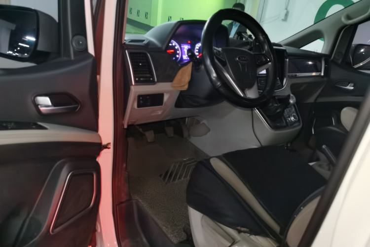 Used JAC Refine M4 2016 2.0L Manual Luxury Smart Version Driver Seat