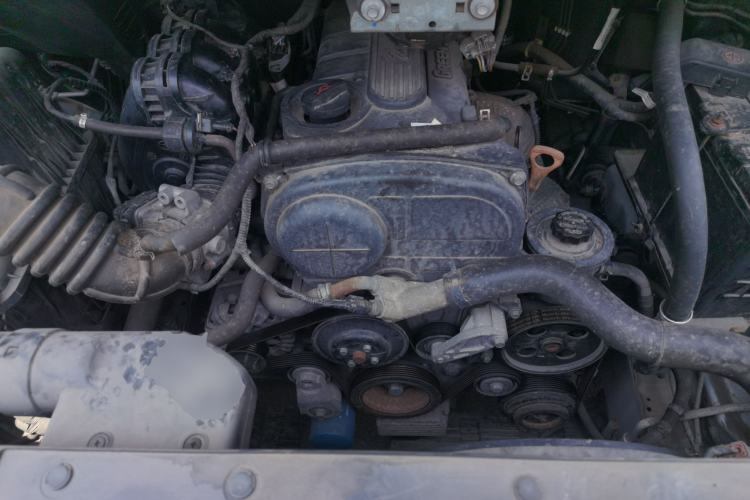 Used JAC Refine M4 2016 2.0L Manual Comfort Edition Engine Bay