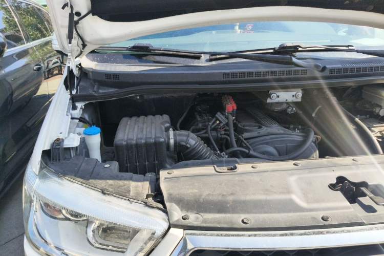 Used JAC Refine M4 2016 2.0L Manual Comfort Edition Engine Bay Right