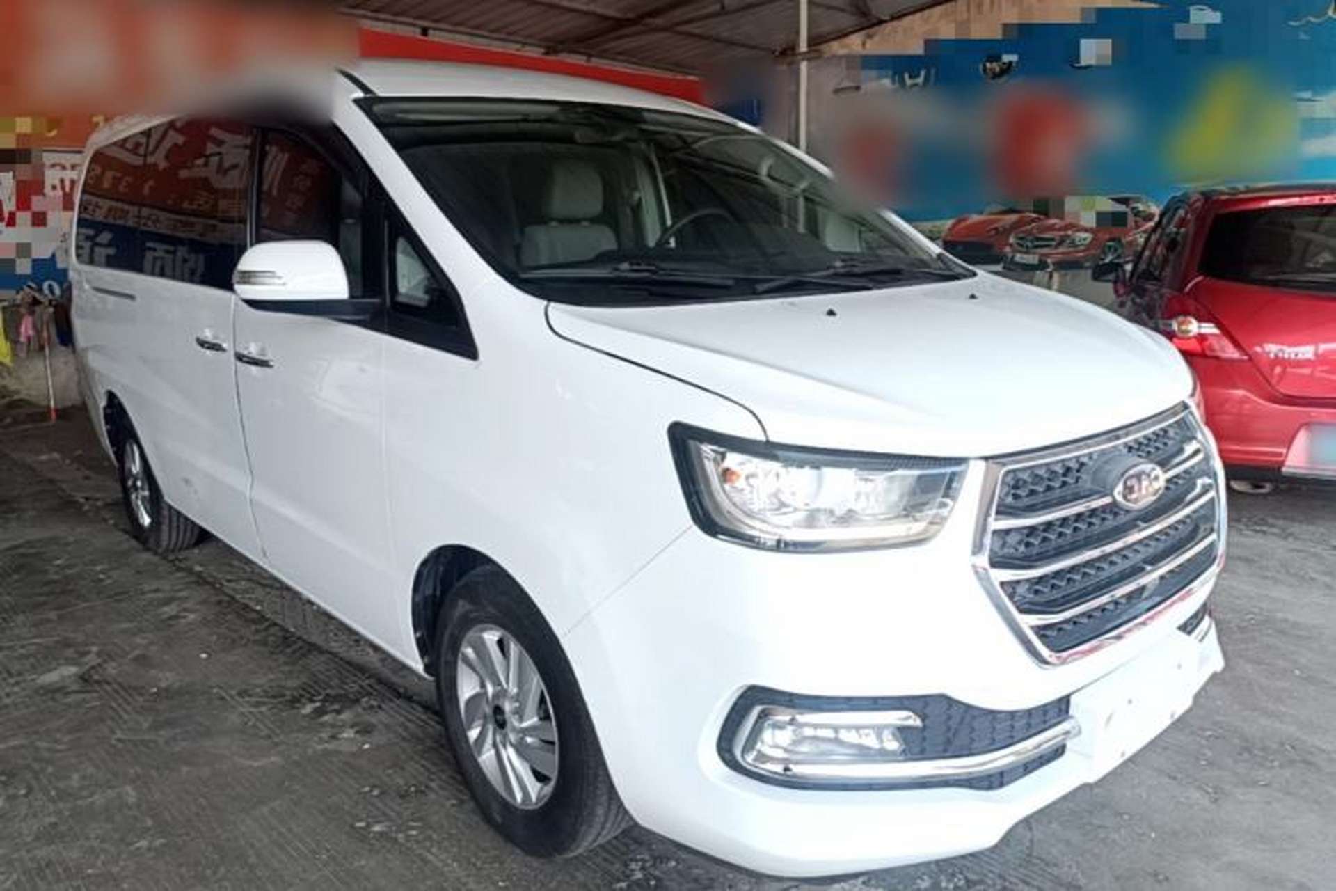 Used JAC Refine M4 2016 2.0L Manual Luxury Smart Version Front Right 45 Deg