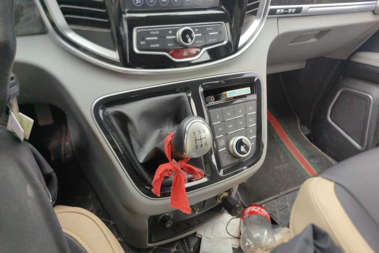 Used JAC Refine M4 2016 2.0L Manual Luxury Version Gear Lever