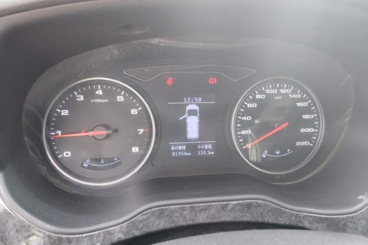 Used JAC Refine M4 2016 2.0L Manual Luxury Version Instrument Cluster