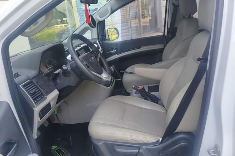 Used JAC Refine M4 2016 2.0L Manual Luxury Version Left Front Seat