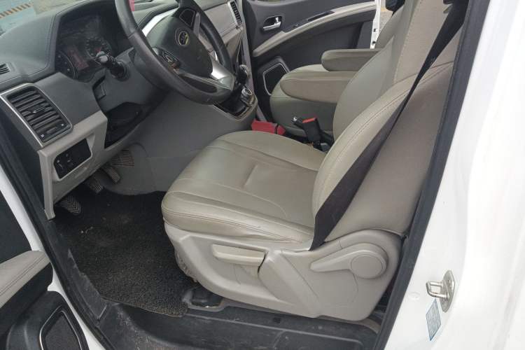 Used JAC Refine M4 2016 2.0L Manual Luxury Version Left Front Seat