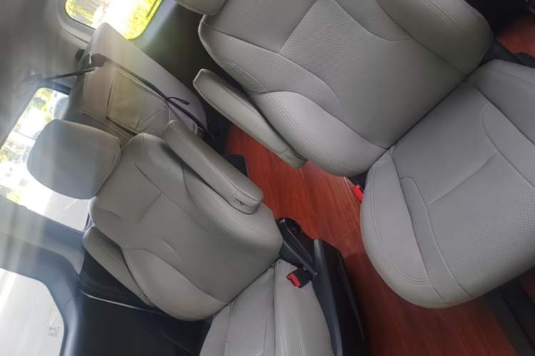 Used JAC Refine M4 2016 2.0L Manual Luxury Version Left Rear Seat