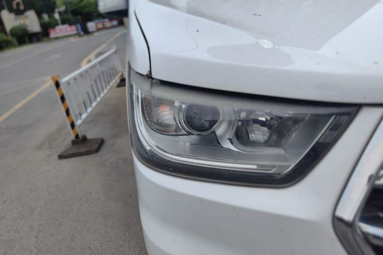 Used JAC Refine M4 2016 2.0L Manual Luxury Version Right Front Headlight