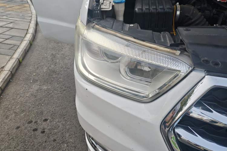 Used JAC Refine M4 2016 2.0L Manual Comfort Edition Right Front Headlight