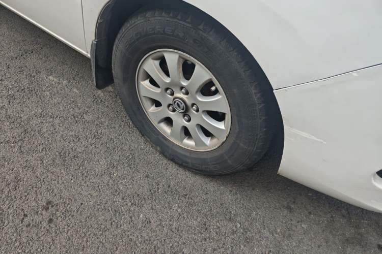 Used JAC Refine M4 2016 2.0L Manual Comfort Edition Right Front Wheel Hub