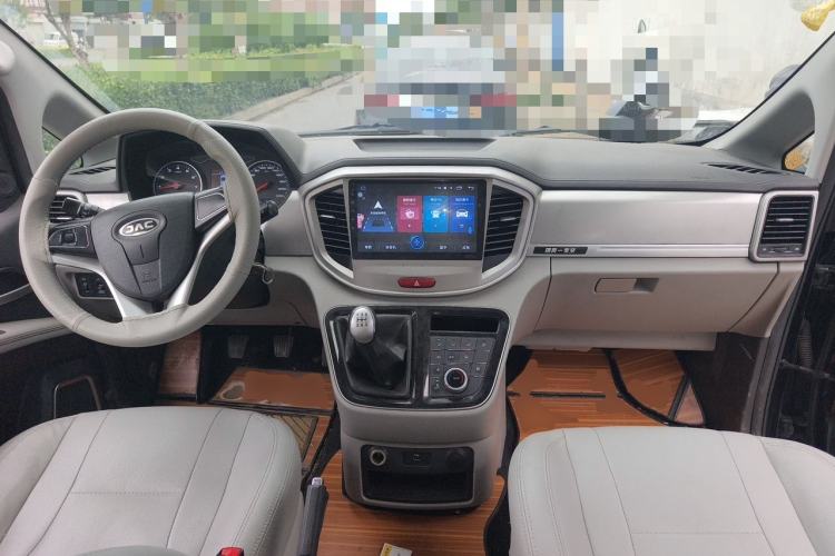 Used JAC Refine M4 2017 2.0T Manual Comfort Version Center Console