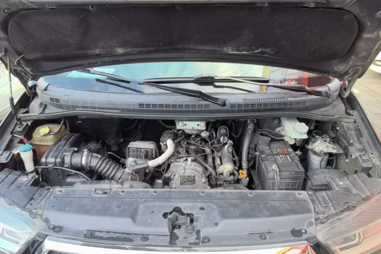 Used JAC Refine M4 2017 1.9T Diesel Manual Luxury Model Engine Bay