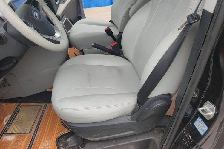 Used JAC Refine M4 2017 2.0T Manual Comfort Version Left Front Seat