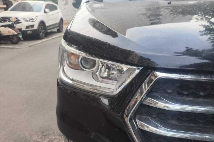 Used JAC Refine M4 2017 1.9T Diesel Manual Comfort Model Right Front Headlight