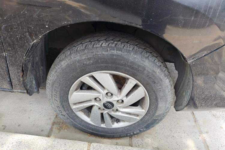 Used JAC Refine M4 2017 1.9T Diesel Manual Luxury Model Right Front Wheel Hub