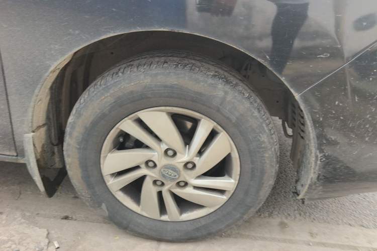 Used JAC Refine M4 2017 2.0T Manual Comfort Version Right Front Wheel Hub
