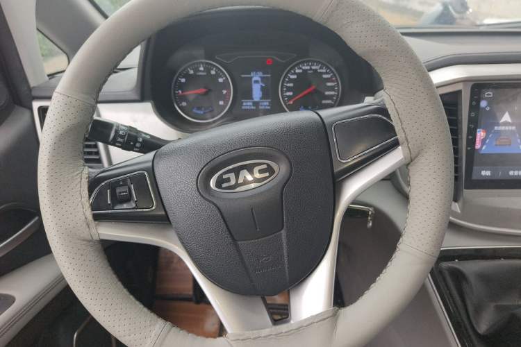 Used JAC Refine M4 2017 2.0T Manual Comfort Version Steering Wheel