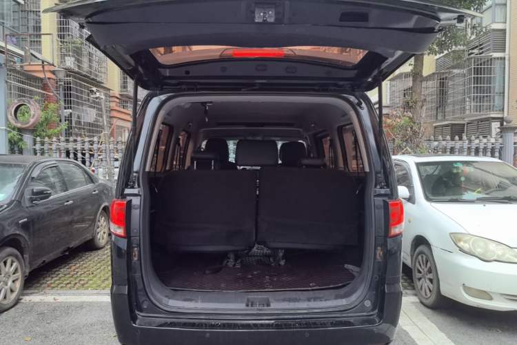 Used JAC Refine M4 2017 1.9T Diesel Manual Comfort Model Trunk