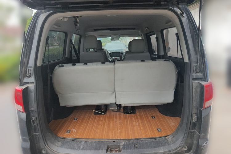 Used JAC Refine M4 2017 2.0T Manual Comfort Version Trunk