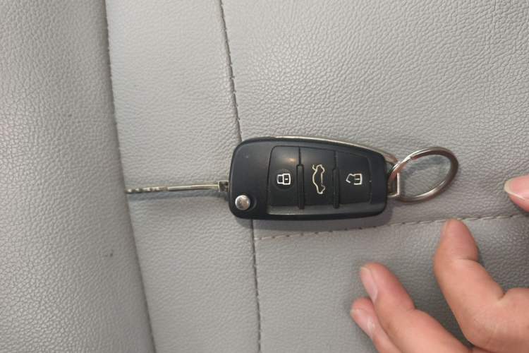 Used JAC Refine M4 2017 2.0T Manual Comfort Version Vehicle Key