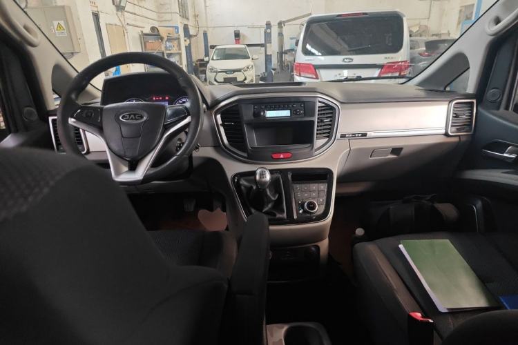 Used JAC Refine M4 2017 2.0T Manual Luxury Version Center Console