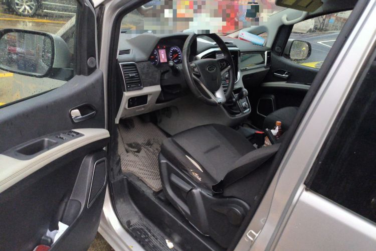 Used JAC Refine M4 2017 2.0T Manual Luxury Version Driver Seat