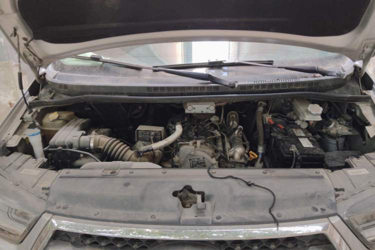 Used JAC Refine M4 2017 1.9T Diesel Manual Luxury Smart Model Engine Bay