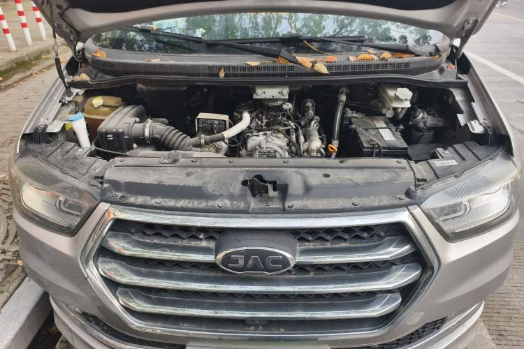 Used JAC Refine M4 2017 1.9T Diesel Manual Luxury Model Engine Bay