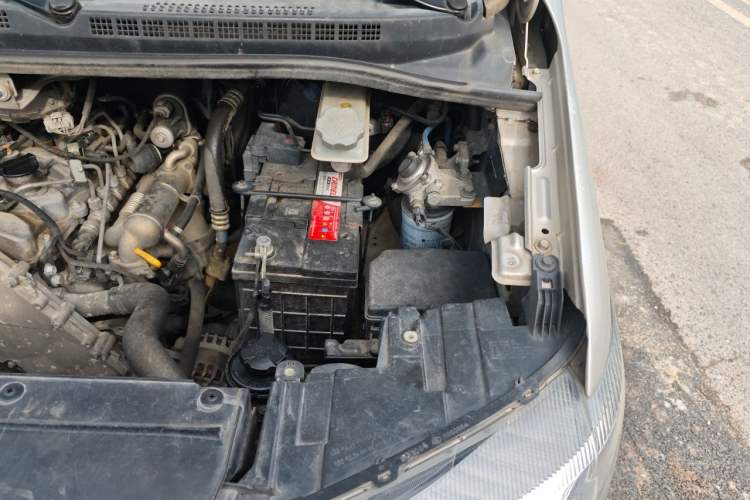 Used JAC Refine M4 2017 1.9T Diesel Manual Luxury Smart Model Engine Bay Left