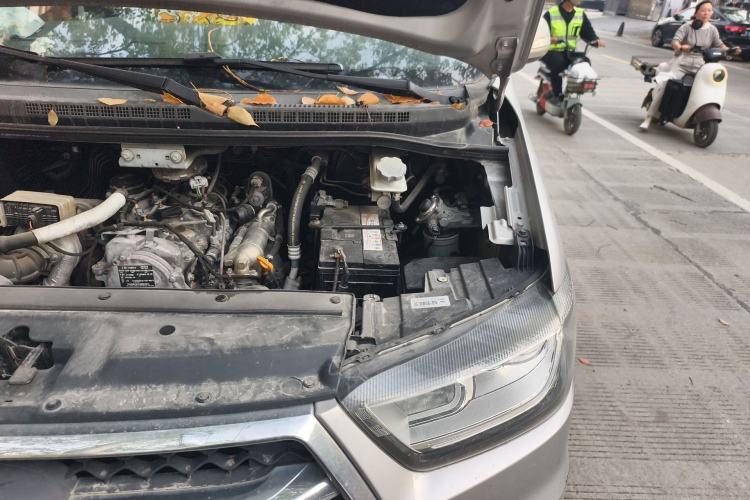 Used JAC Refine M4 2017 1.9T Diesel Manual Luxury Model Engine Bay Left