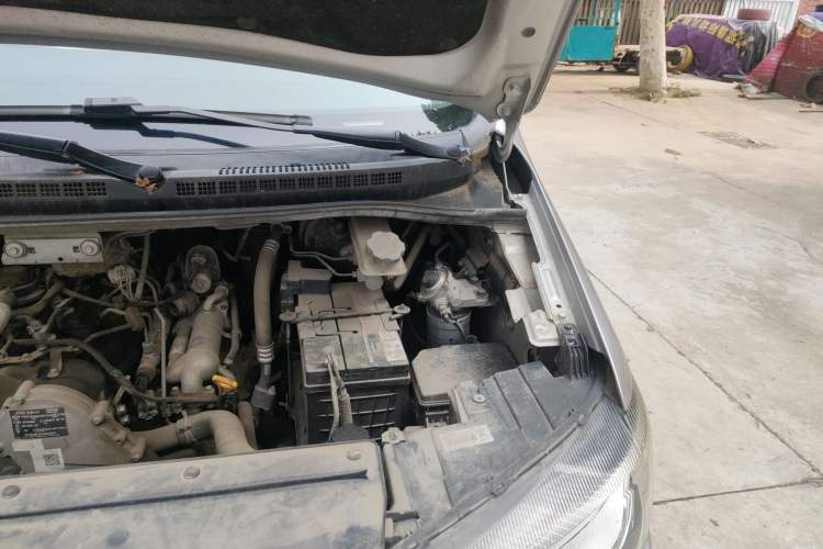 Used JAC Refine M4 2017 1.9T Diesel Manual Luxury Model Engine Bay Left