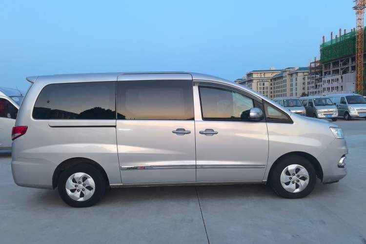 Used JAC Refine M4 2017 2.0T Manual Comfort Version Exterior 2