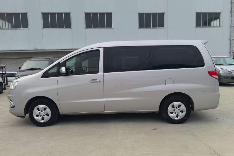 Used JAC Refine M4 2017 1.9T Diesel Manual Comfort Model Exterior 6