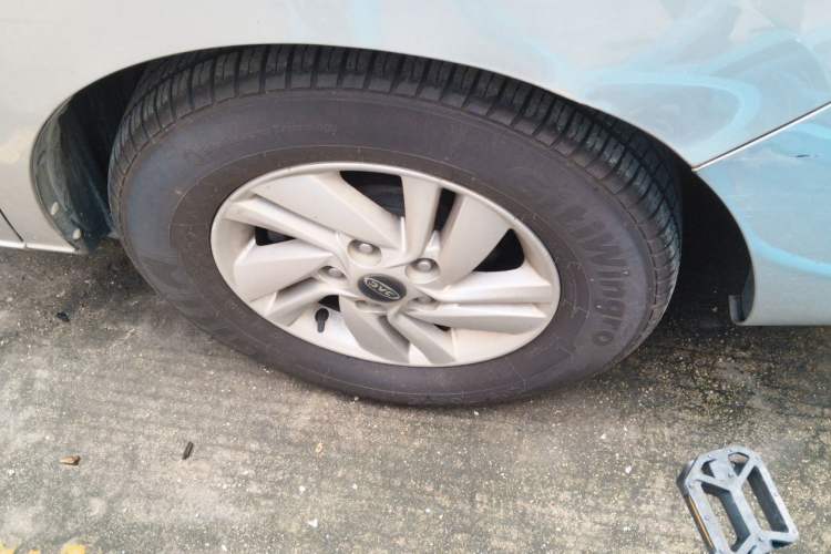 Used JAC Refine M4 2017 1.9T Diesel Manual Luxury Model Exterior 7