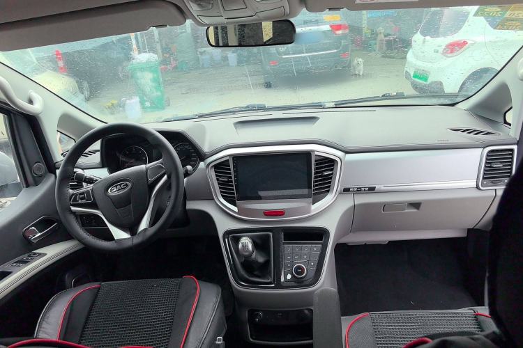 Used JAC Refine M4 2017 1.9T Diesel Manual Comfort Model Interior 5