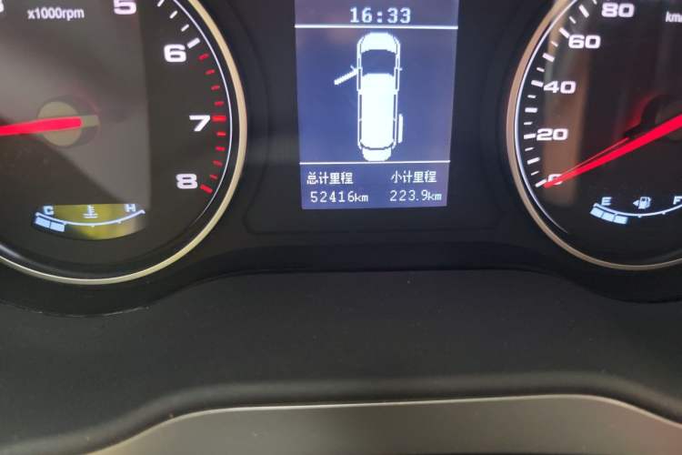 Used JAC Refine M4 2017 2.0T Manual Comfort Version Odometer Close Up