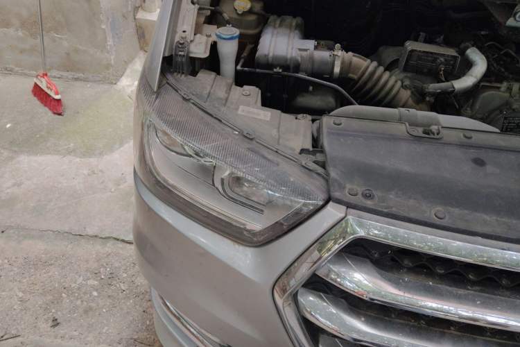 Used JAC Refine M4 2017 1.9T Diesel Manual Luxury Smart Model Right Front Headlight