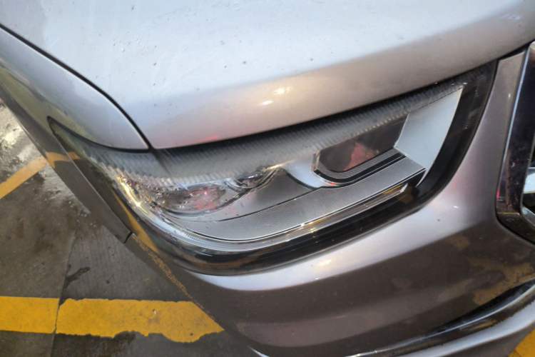 Used JAC Refine M4 2017 2.0T Manual Luxury Version Right Front Headlight