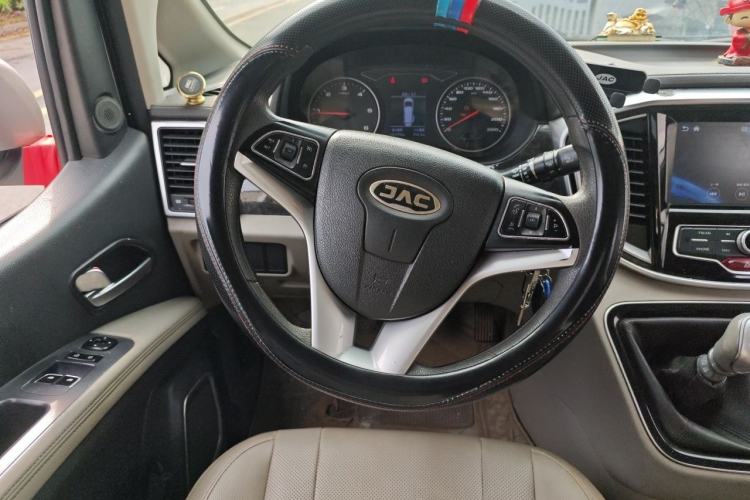 Used JAC Refine M4 2017 1.9T Diesel Manual Luxury Smart Model Steering Wheel