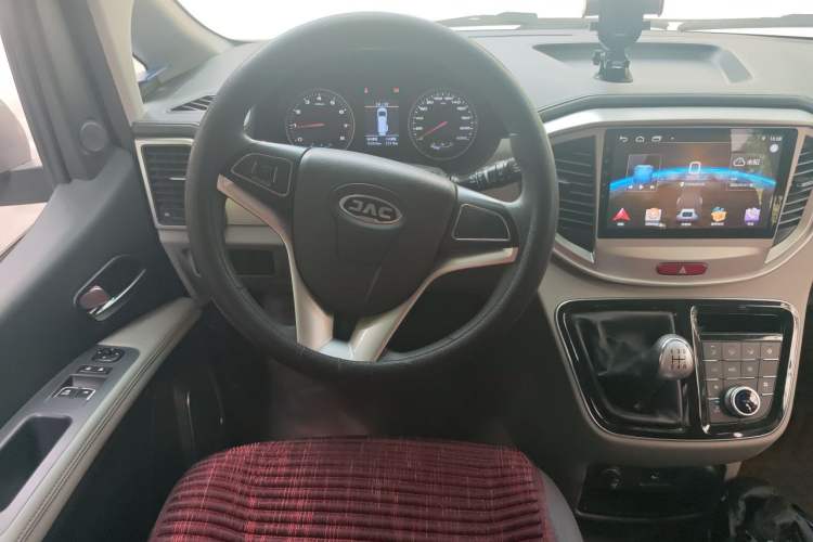 Used JAC Refine M4 2017 2.0T Manual Comfort Version Steering Wheel
