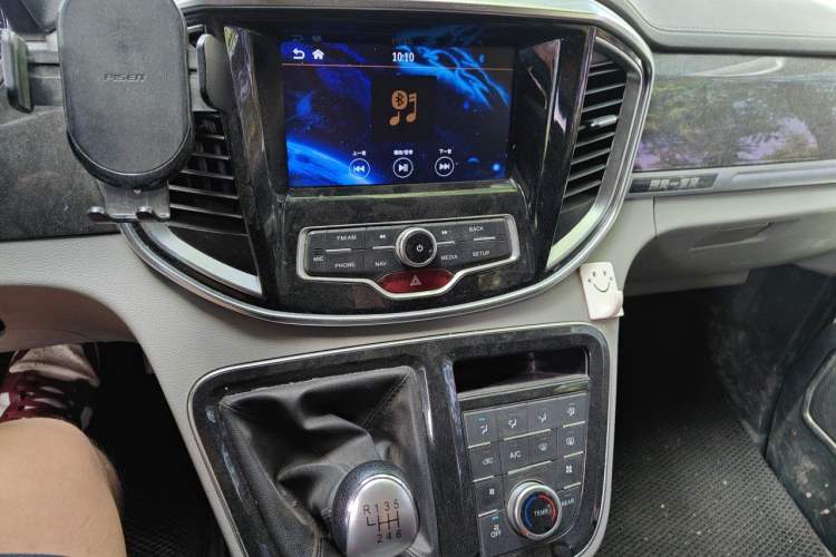 Used JAC Refine M4 2017 1.9T Diesel Manual Luxury Model Audio And AC Panel