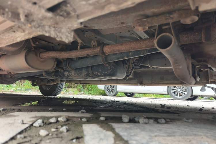 Used JAC Refine M4 2017 1.9T Diesel Manual Comfort Model Chassis Front Right