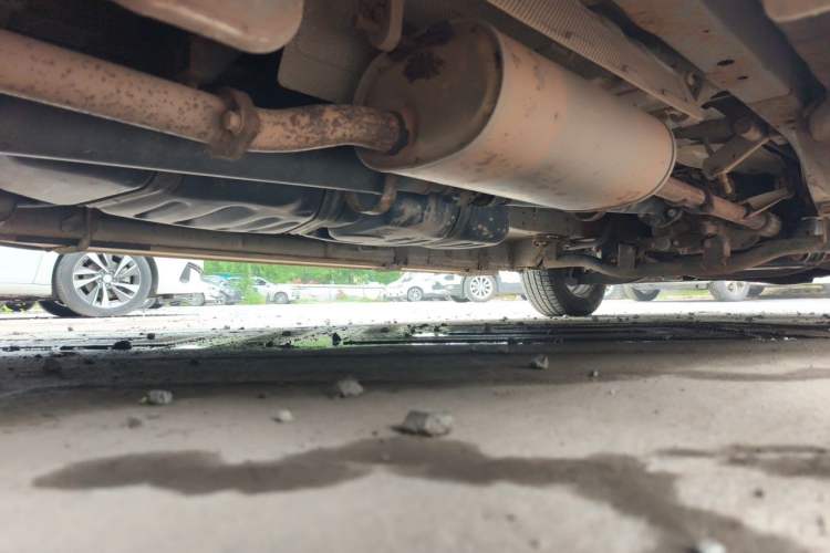 Used JAC Refine M4 2017 1.9T Diesel Manual Comfort Model Chassis Rear Right