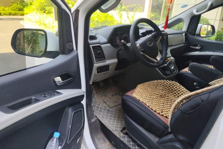 Used JAC Refine M4 2017 1.9T Diesel Manual Comfort Model Driver Seat