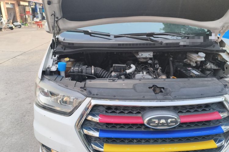 Used JAC Refine M4 2017 1.9T Diesel Manual Luxury Model Engine Bay Right