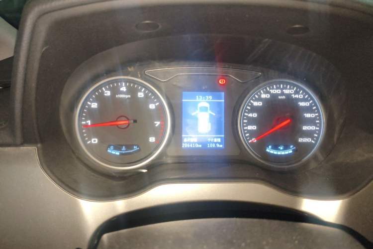 Used JAC Refine M4 2017 2.0T Manual Comfort Version Instrument Cluster
