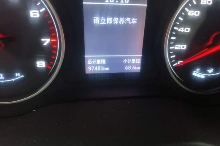 Used JAC Refine M4 2017 2.0T Manual Luxury Version Odometer Close Up