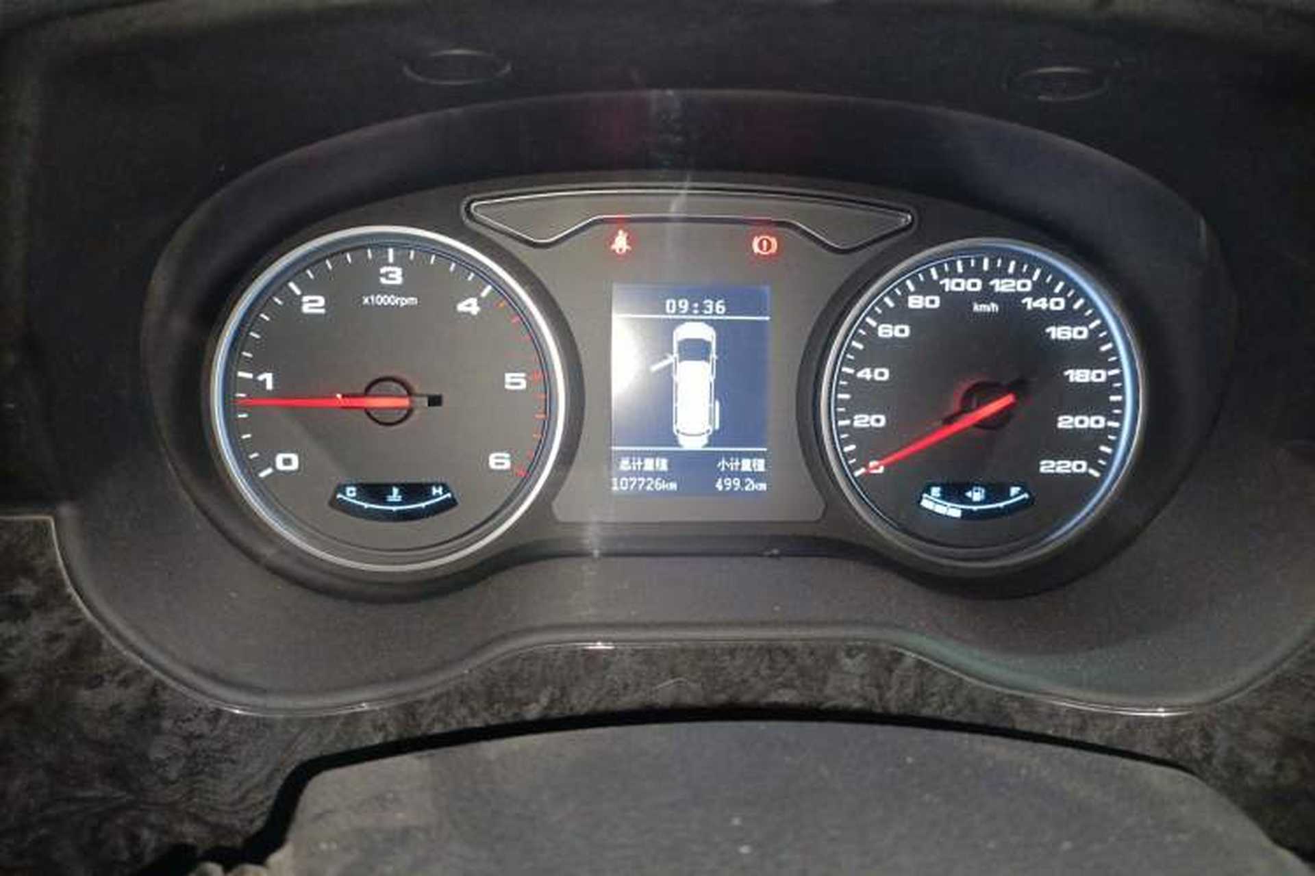 Used JAC Refine M4 2017 1.9T Diesel Manual Luxury Model Odometer Close Up